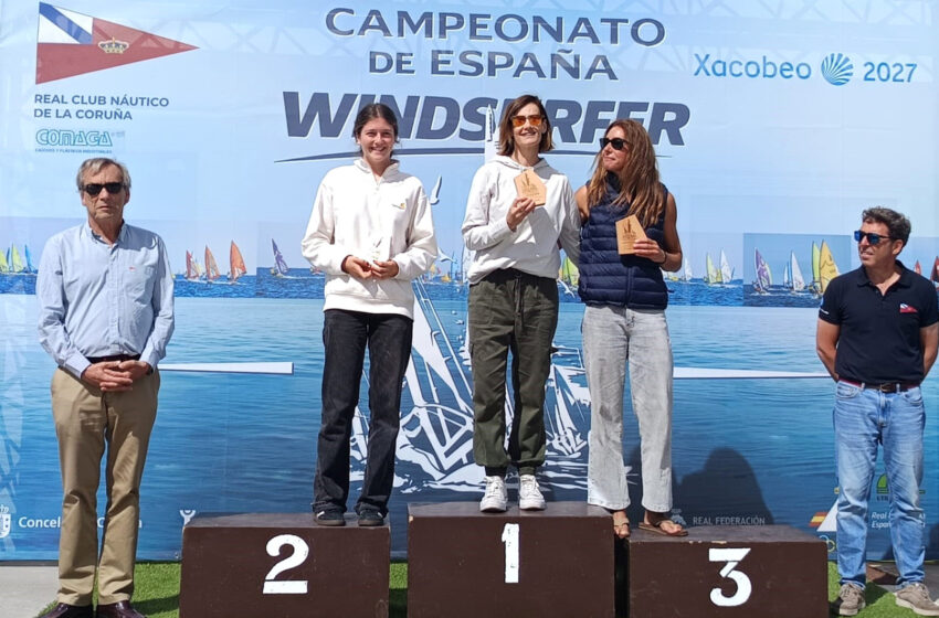  La manchega Elena Boyé se consagra campeona de España de Windsurfer en La Coruña