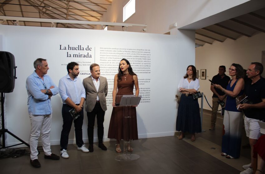  Se inaugura la exposición ‘La huella de la mirada’ en el Museo ‘El Mercado’ de Villanueva de los Infantes.