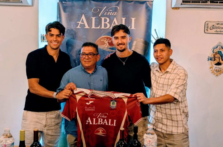  Tapias, Pablo Otero y Álvarez, presentados como nuevos jugadores vinateros