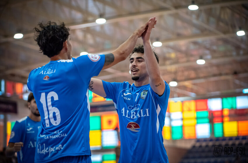  El Viña Albali Valdepeñas vence al RSC Anderlecht y avanza a la final del IV Torneo Internacional Mucho Más