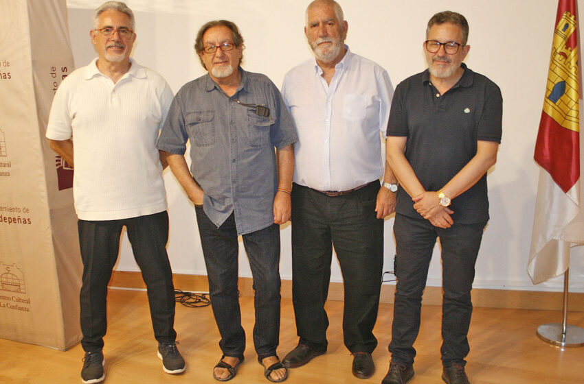  Jesús Sánchez Rivas presenta hoy en Valdepeñas el poemario “Entre silencio y silencio” editado por el Grupo Oretania
