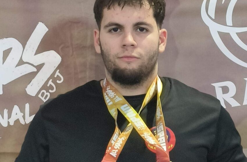  Mario de la Torre Castellanos del Gym Okinawa Sección jiu jitsu participó el el All Star Internacional
