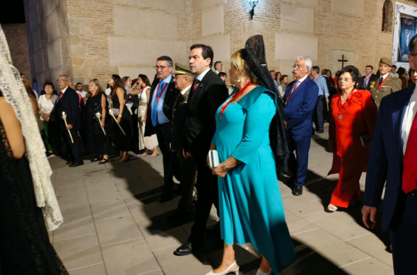  El presidente de la Diputación asiste a la procesión del Santísimo Cristo del Consuelo de Torralba de Calatrava