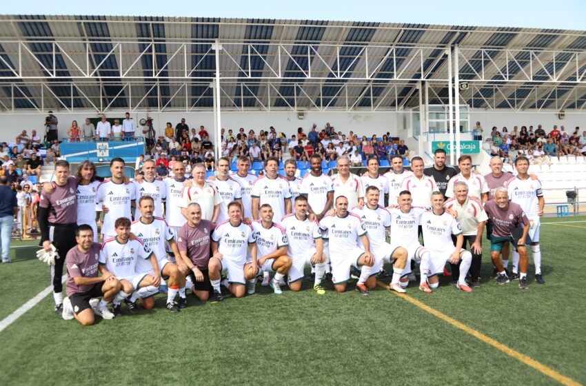  Los veteranos del Manzanares CF y del Real Madrid llenan de ilusión y recuerdos el ‘José Camacho’