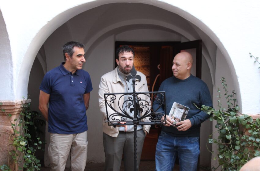  Carlos Javier Rubio presenta Patios Singulares en Infantes